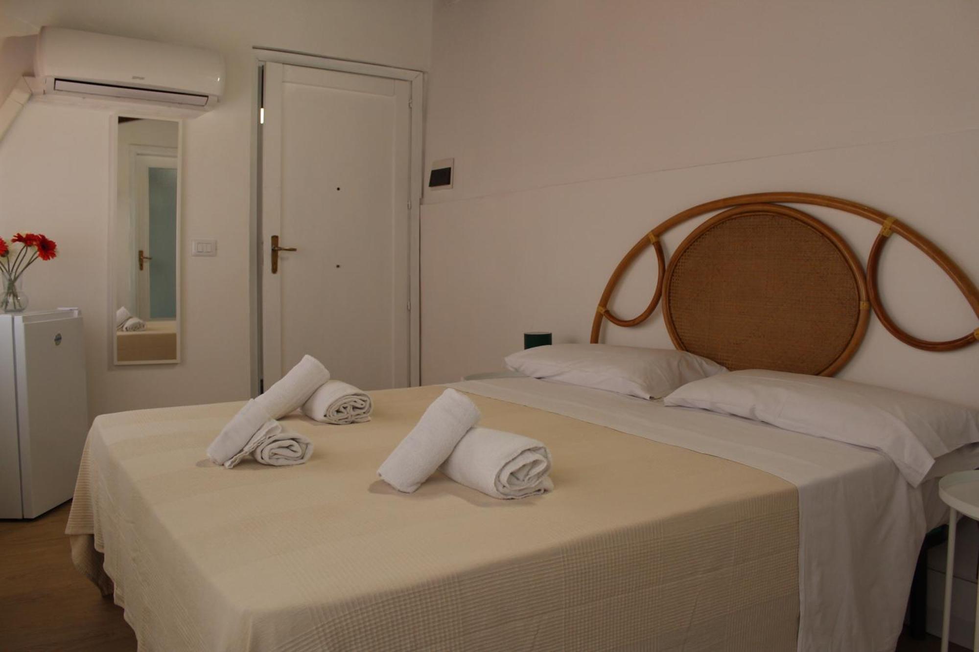 Terrasini 2000 Home Holidays Kültér fotó
