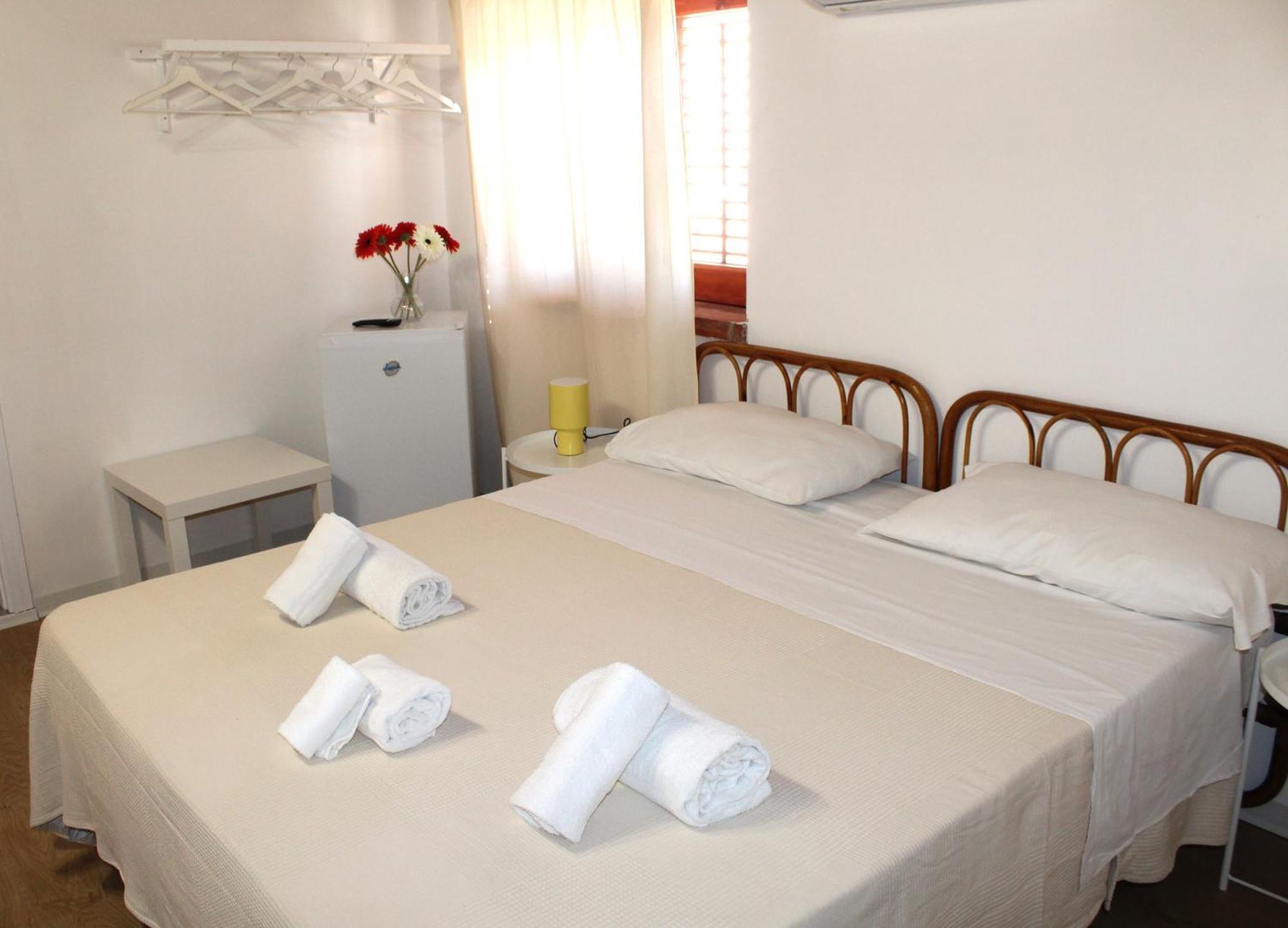 Terrasini 2000 Home Holidays Kültér fotó